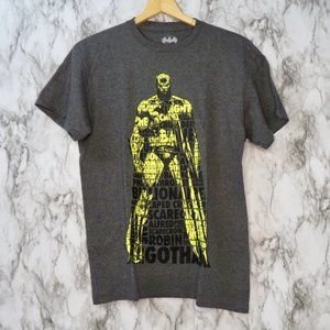 Small Mens Batman Dark Knight Grey and Yellow Graphic T shirt